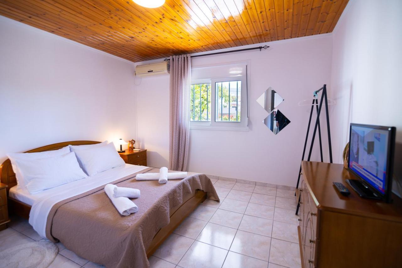 Oceanus Summer House Саламис Екстериор снимка
