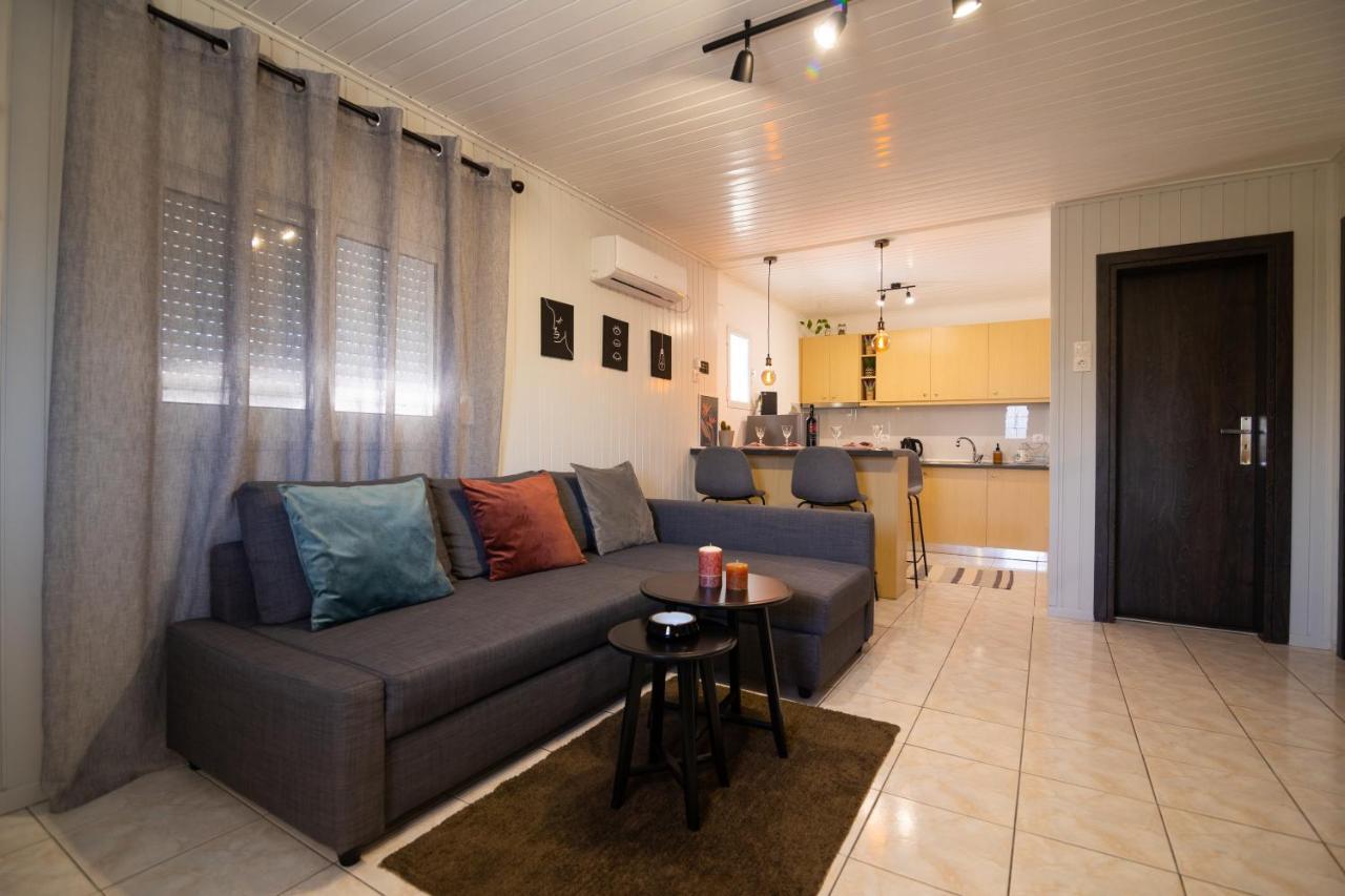 Oceanus Summer House Саламис Екстериор снимка